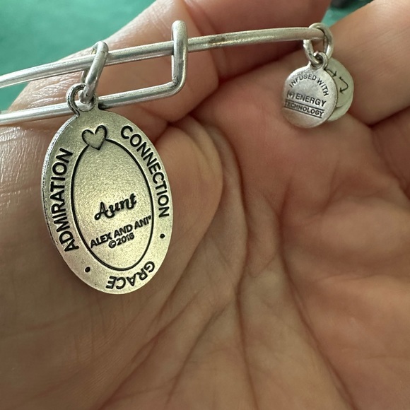 Brand new Alex and Ani bracelet in silver - Picture 4 of 6